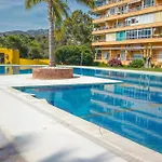 Apt. Colina De Mar- Coastal Retreat Near The Apartmán