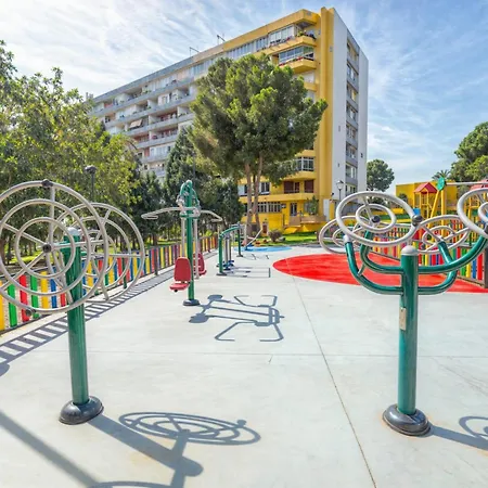 Apt. Colina De Mar- Coastal Retreat Near The טורמולינוס