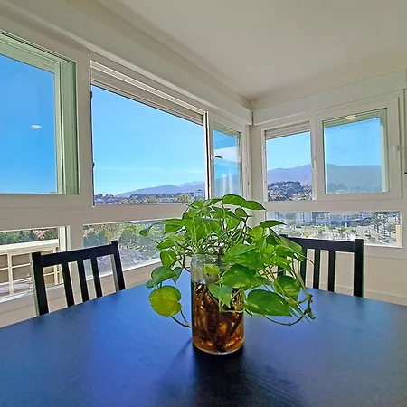 Apt. Colina De Mar- Coastal Retreat Near The Апартаменты *