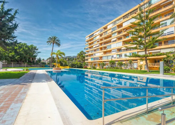 Apt. Colina De Mar- Coastal Retreat Near The Apartamento