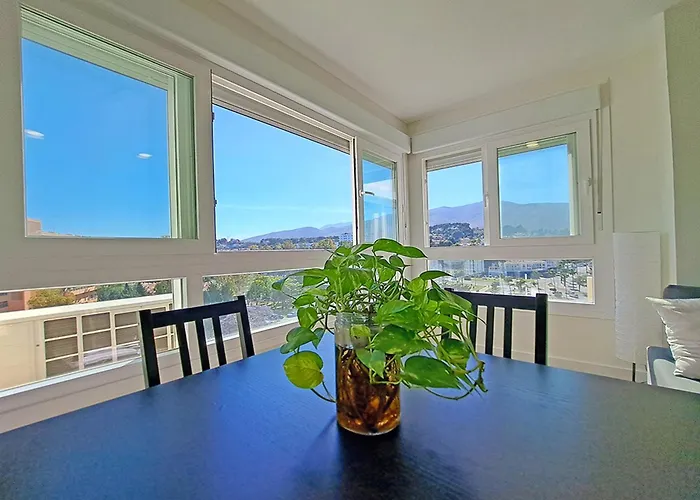 Apt. Colina De Mar- Coastal Retreat Near The Apartamento *