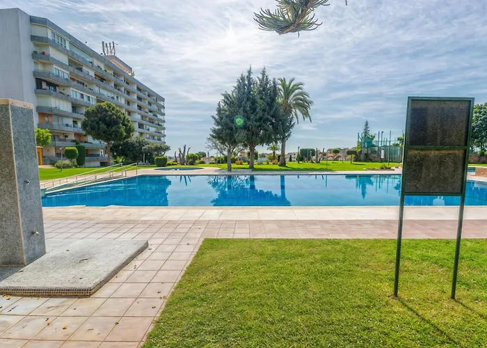 Apt. Colina De Mar- Coastal Retreat Near The