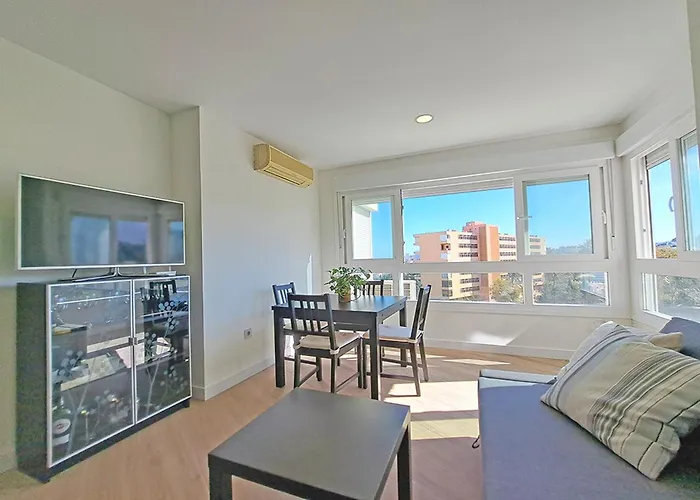 Apt. Colina De Mar- Coastal Retreat Near The