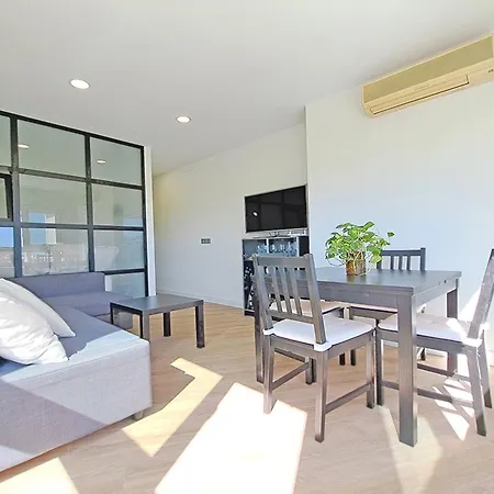 Apt. Colina De Mar- Coastal Retreat Near The